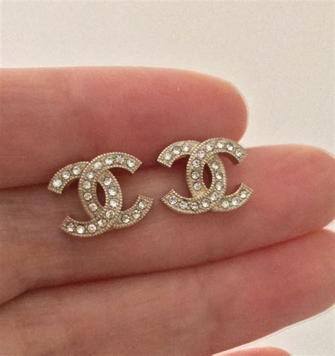 cc earrings chanel